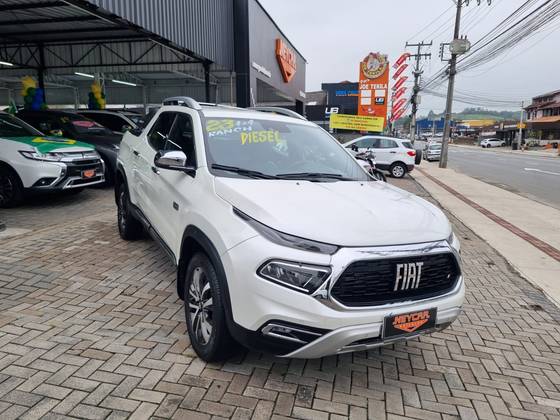 FIAT TORO 2.0 16V TURBO DIESEL RANCH 4WD AT9 FIAT TORO 2.0 16V TURBO DIESEL RANCH 4WD AT9